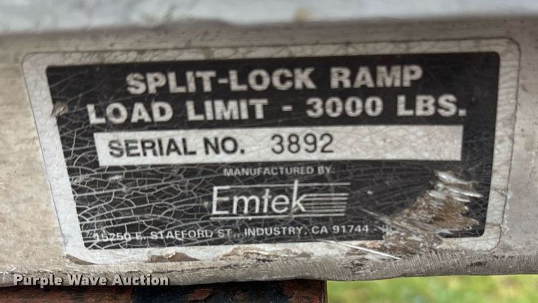 image for item OB9618 1996 Ehrlish drop deck trailer