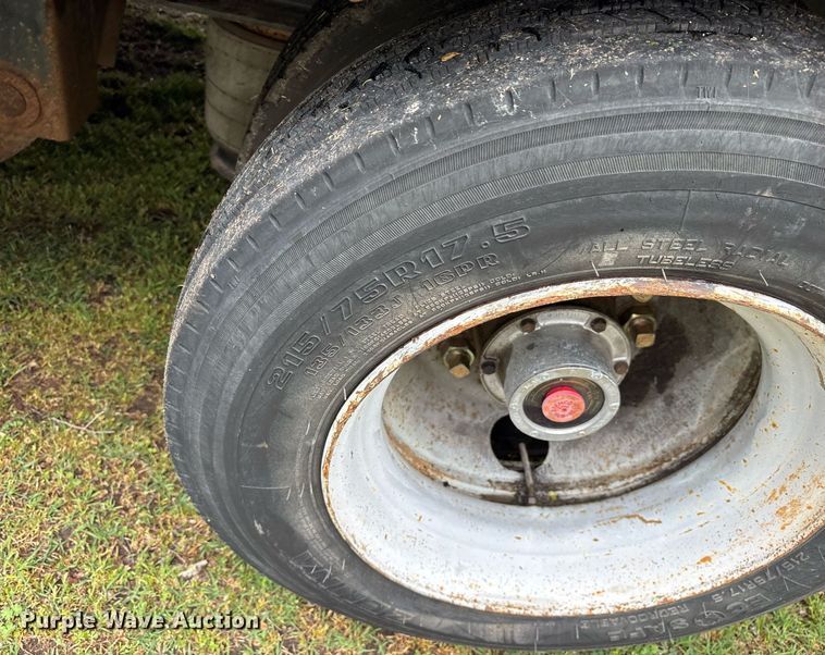 image for item OB9618 1996 Ehrlish drop deck trailer