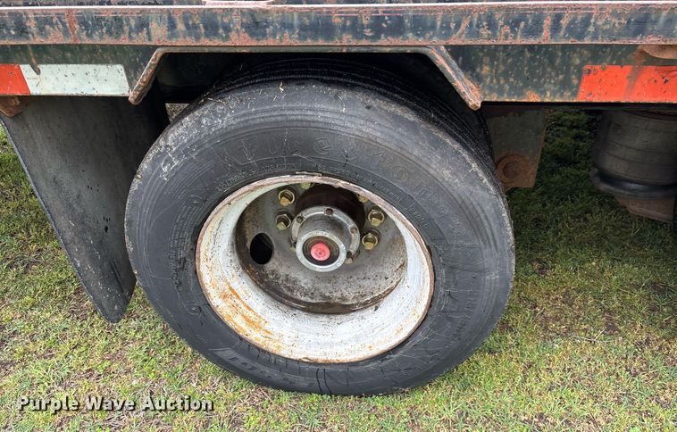 image for item OB9618 1996 Ehrlish drop deck trailer