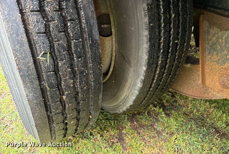 image for item OB9618 1996 Ehrlish drop deck trailer