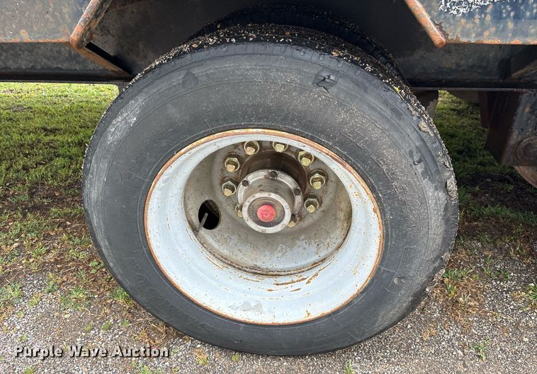 image for item OB9618 1996 Ehrlish drop deck trailer