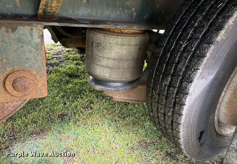 image for item OB9618 1996 Ehrlish drop deck trailer