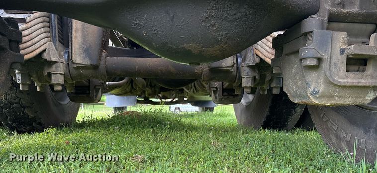 image for item OB9620 2015 Mack CHU613 semi truck