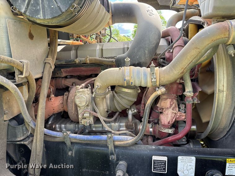 image for item OB9620 2015 Mack CHU613 semi truck