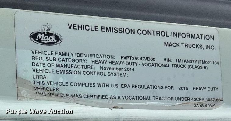 image for item OB9620 2015 Mack CHU613 semi truck