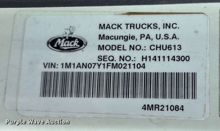 image for item OB9620 2015 Mack CHU613 semi truck