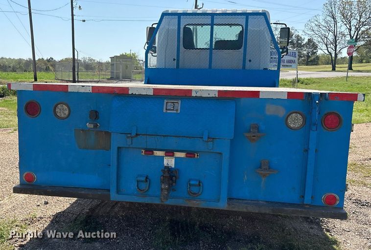 image for item OB9626 2017 Hino 258/268 flatbed truck