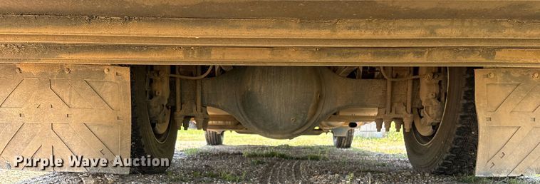 image for item OB9626 2017 Hino 258/268 flatbed truck