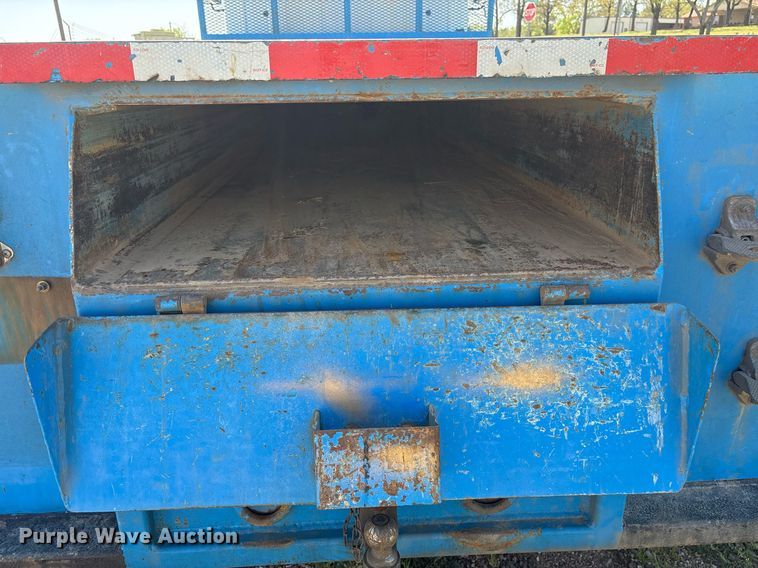 image for item OB9626 2017 Hino 258/268 flatbed truck