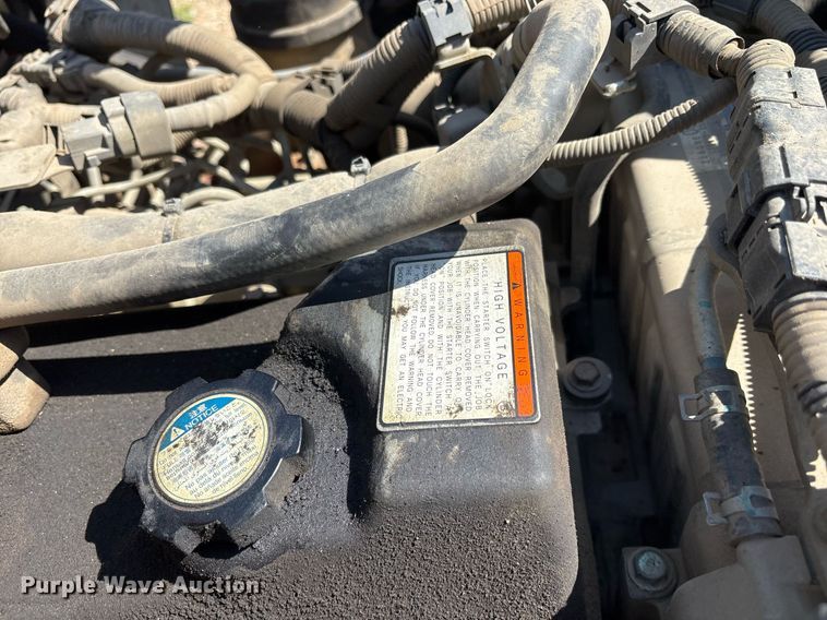 image for item OB9626 2017 Hino 258/268 flatbed truck