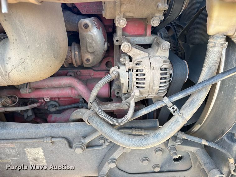 image for item YA0283 2017 Kenworth T880 truck cab and chassis