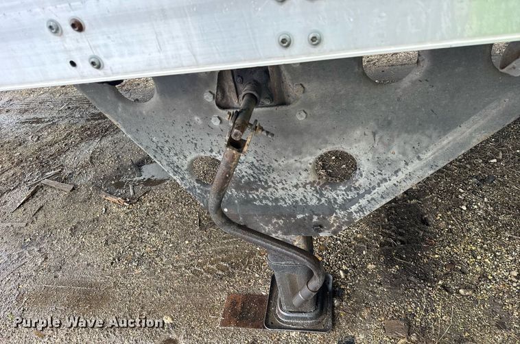 image for item YA0363 2013 Utility dry van trailer