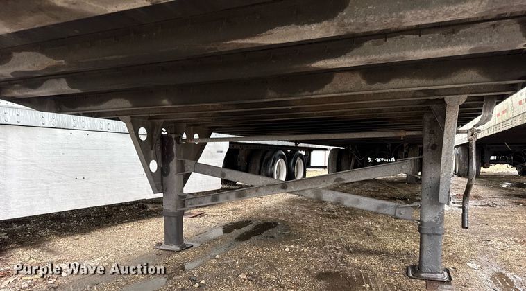 image for item YA0363 2013 Utility dry van trailer