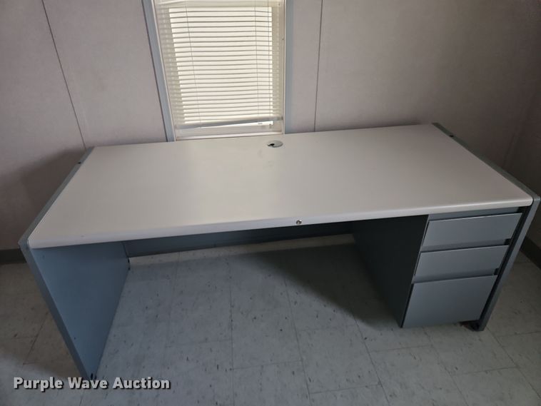 image for item DF8477 ModSpace mobile office