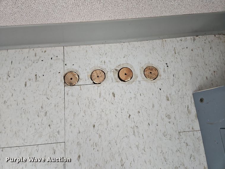 image for item DF8477 ModSpace mobile office