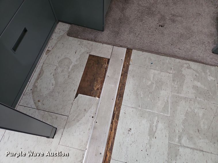 image for item DF8477 ModSpace mobile office