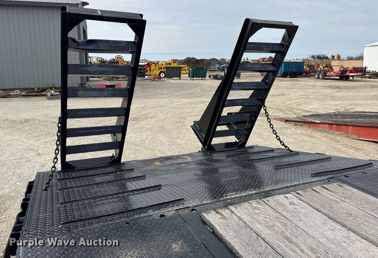 image for item DH9856 2005 Butler Trailer MFG Co Inc B-2024-FD equipment trailer