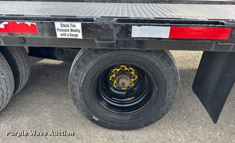 image for item DH9856 2005 Butler Trailer MFG Co Inc B-2024-FD equipment trailer