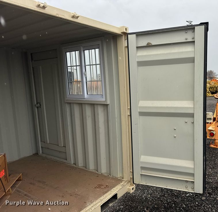 image for item DH9911 Shipping container 