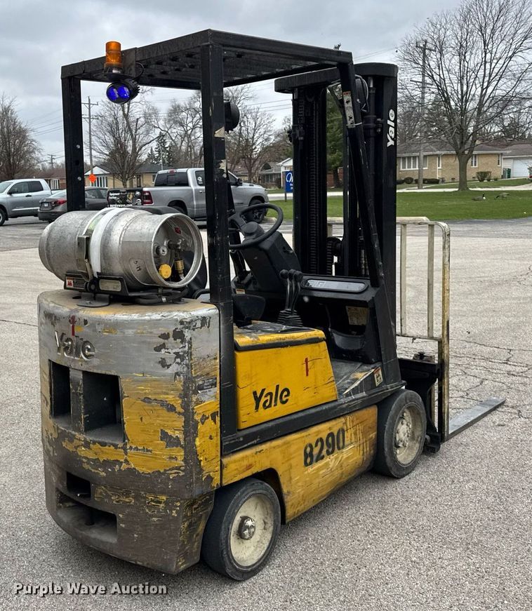 image for item DH9913 Yale GLC040AFNUAE082 forklift