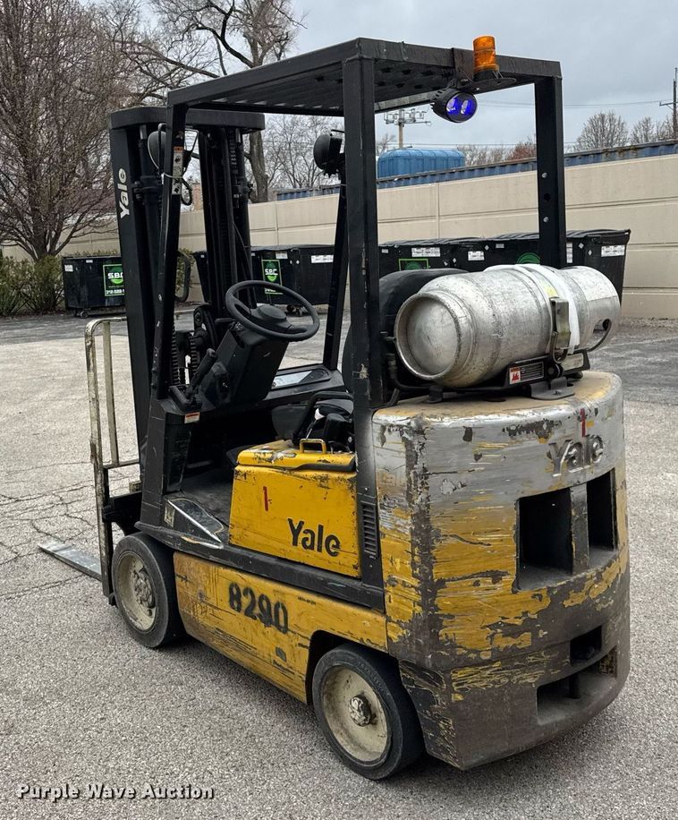image for item DH9913 Yale GLC040AFNUAE082 forklift