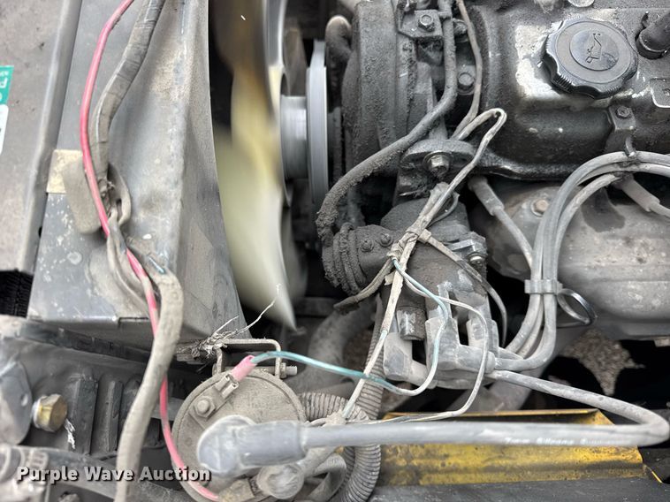 image for item DH9913 Yale GLC040AFNUAE082 forklift