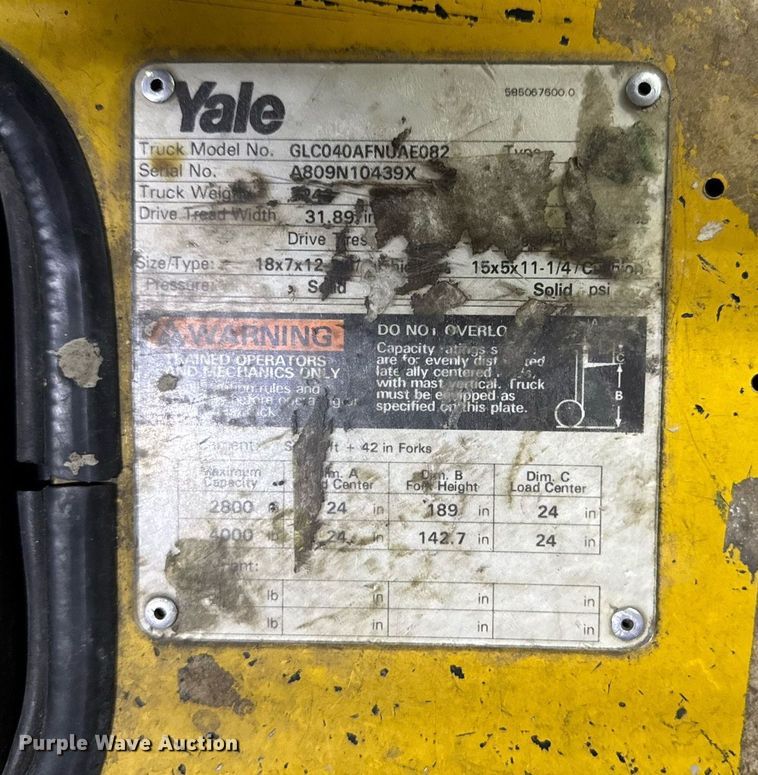 image for item DH9913 Yale GLC040AFNUAE082 forklift