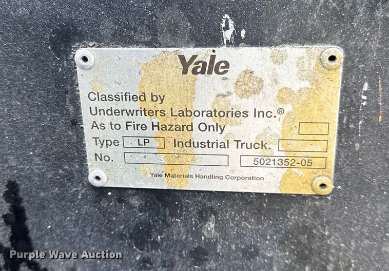 image for item DH9913 Yale GLC040AFNUAE082 forklift