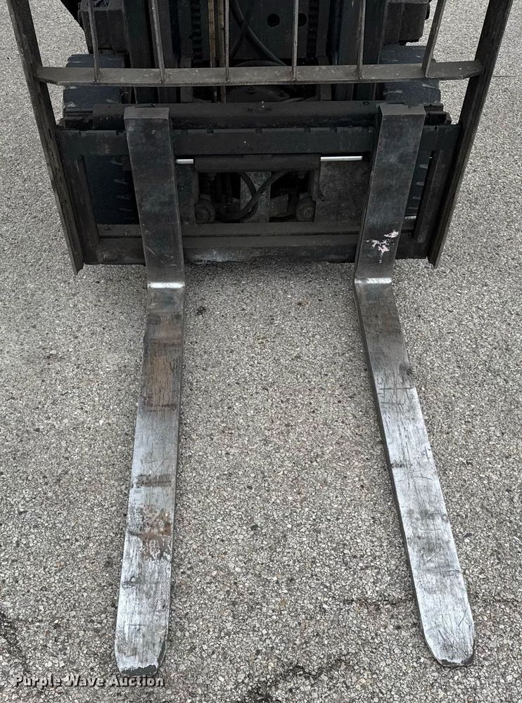 image for item DH9914 TCM FCG20 forklift