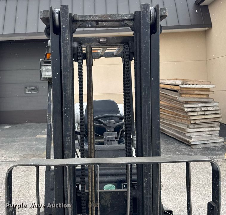 image for item DH9914 TCM FCG20 forklift