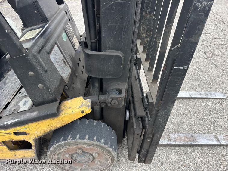 image for item DH9914 TCM FCG20 forklift
