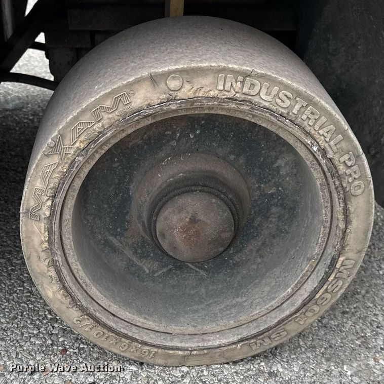 image for item DH9914 TCM FCG20 forklift