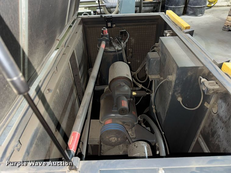 image for item DH9915 1996 Kaeser AS31 air compressor