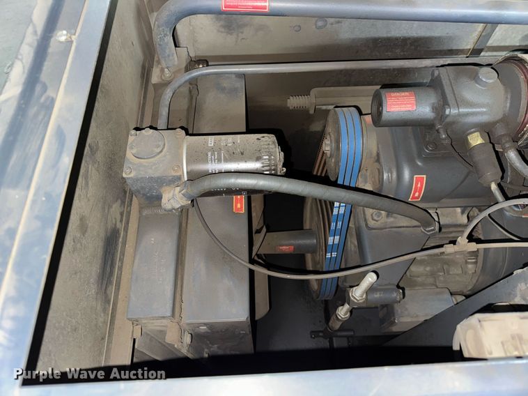 image for item DH9915 1996 Kaeser AS31 air compressor