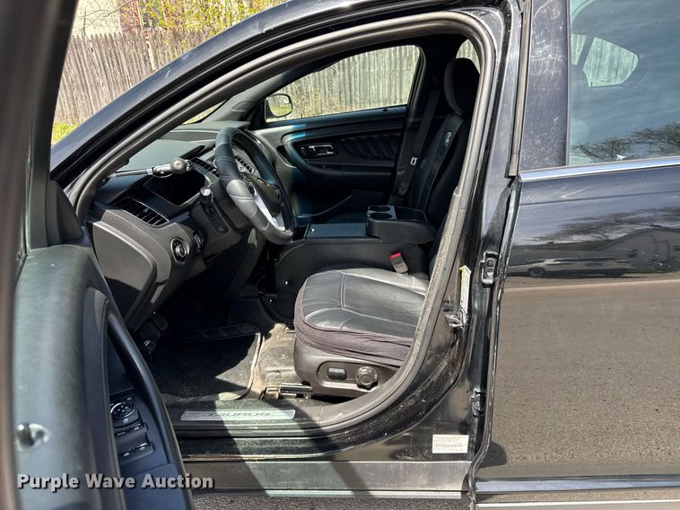 image for item DH9924 2014 Ford Taurus Police Interceptor 