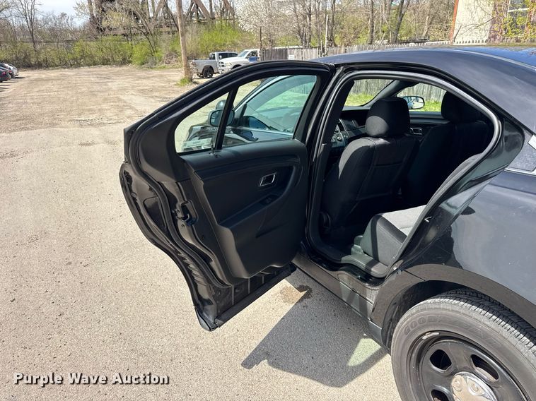 image for item DH9924 2014 Ford Taurus Police Interceptor 