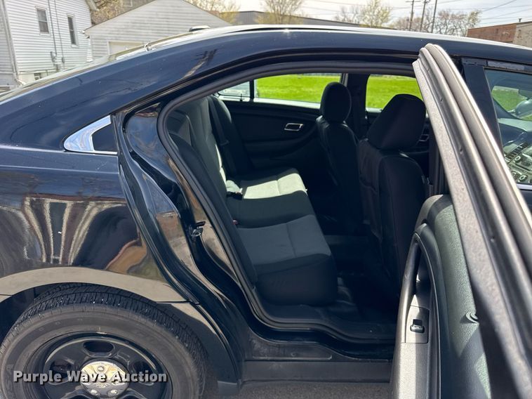 image for item DH9924 2014 Ford Taurus Police Interceptor 