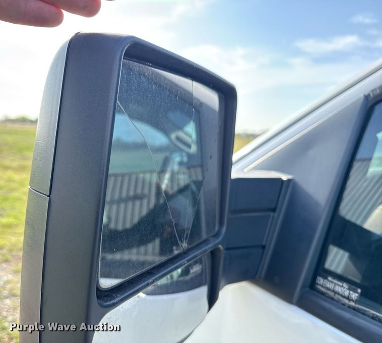 image for item DM5675 2011 Ford F150 SuperCab pickup truck