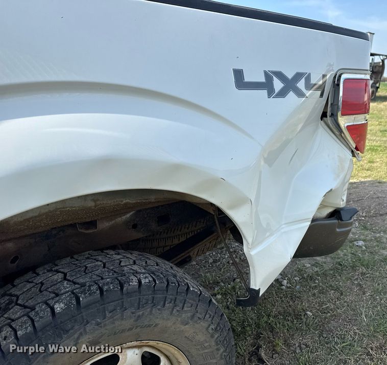 image for item DM5675 2011 Ford F150 SuperCab pickup truck