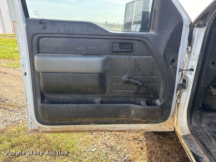 image for item DM5675 2011 Ford F150 SuperCab pickup truck