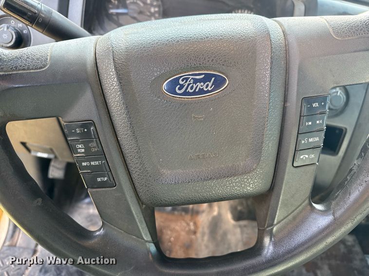 image for item DM5675 2011 Ford F150 SuperCab pickup truck