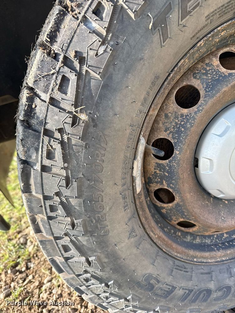 image for item DM5675 2011 Ford F150 SuperCab pickup truck