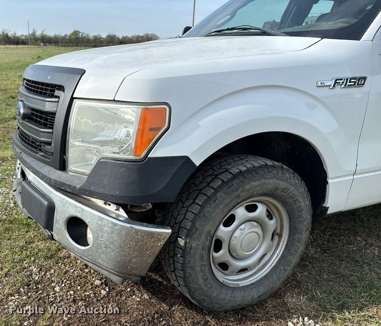 image for item DM5679 2014 Ford F150 SuperCab pickup truck