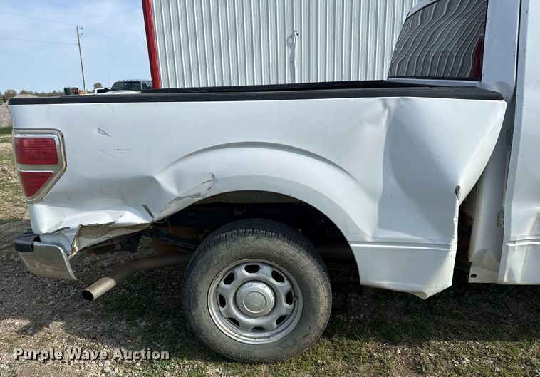 image for item DM5679 2014 Ford F150 SuperCab pickup truck
