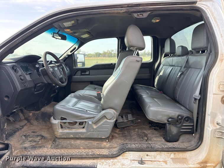 image for item DM5679 2014 Ford F150 SuperCab pickup truck