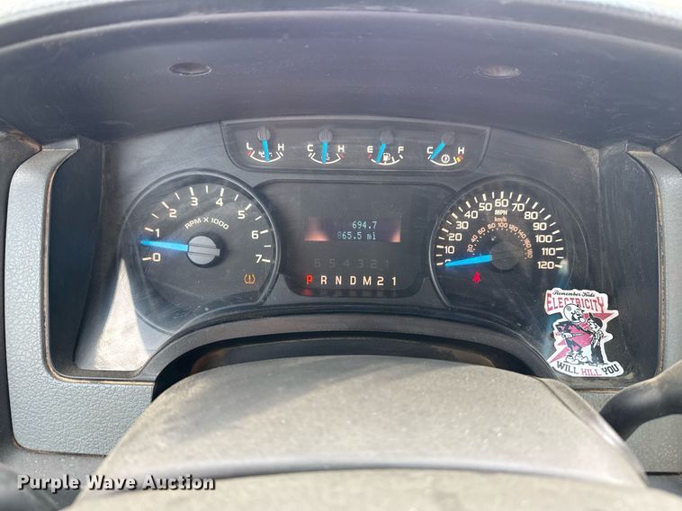 image for item DM5679 2014 Ford F150 SuperCab pickup truck