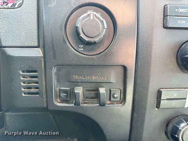 image for item DM5679 2014 Ford F150 SuperCab pickup truck