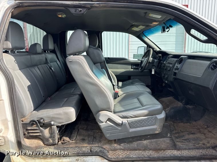 image for item DM5679 2014 Ford F150 SuperCab pickup truck