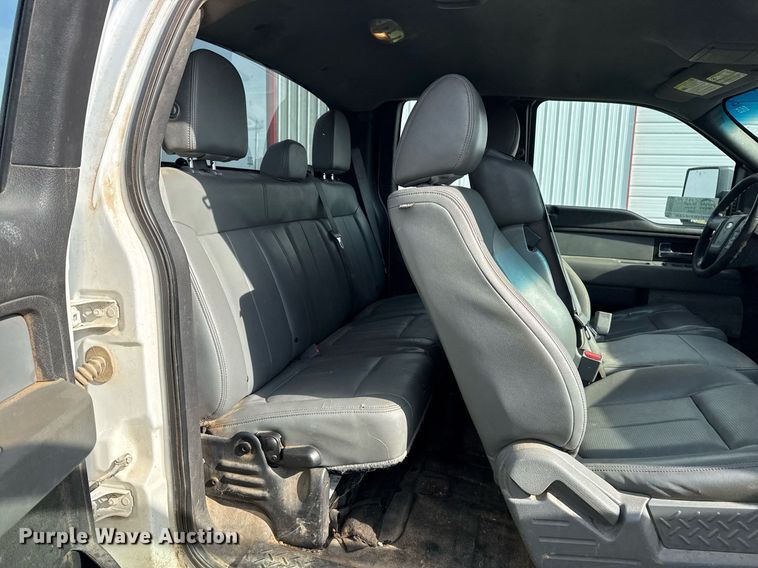 image for item DM5679 2014 Ford F150 SuperCab pickup truck