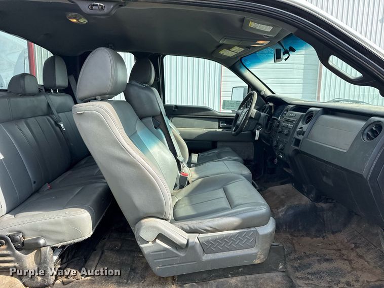 image for item DM5679 2014 Ford F150 SuperCab pickup truck